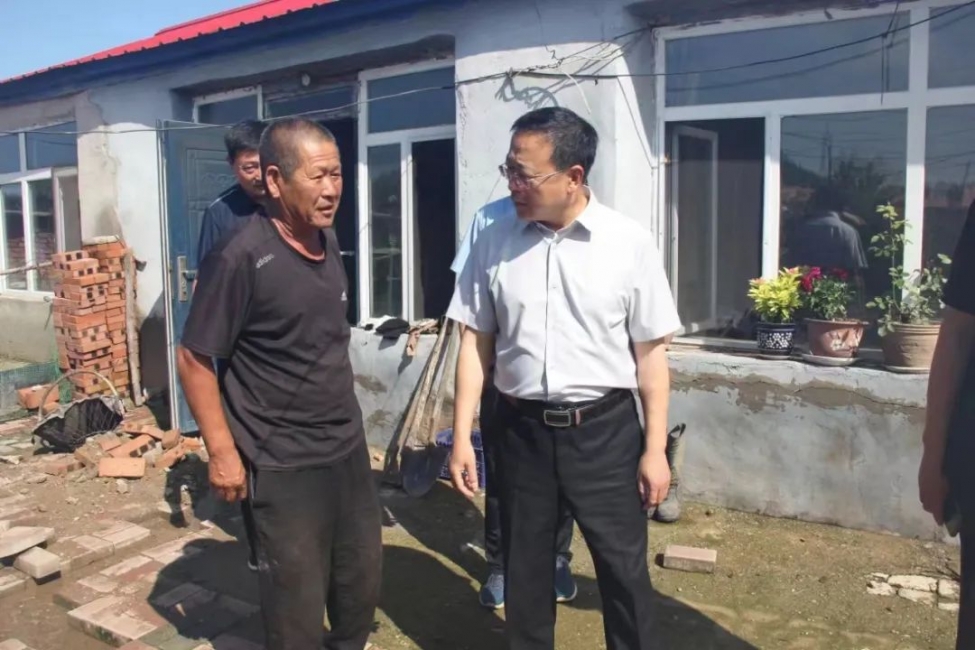 趙波到杜爾基農場調研